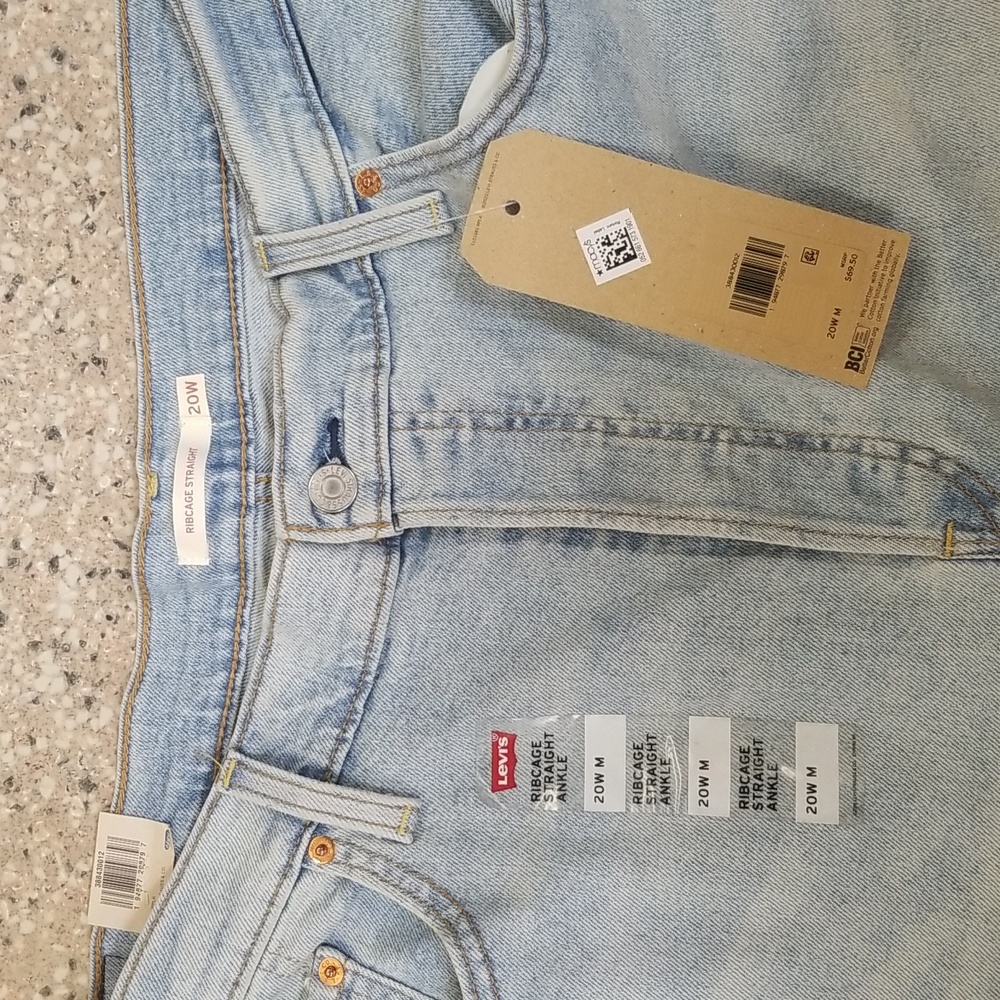 Levi's plus size womens jean size 20w